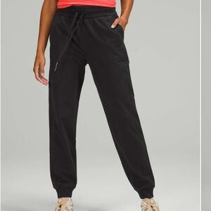 Lululemon Scuba High-Rise French Terry Jogger Black W5DKFS